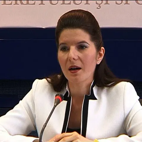 Democrat-liberalii decid astăzi dacă o mai sprijină sau nu pe Monica Iacob Ridzi