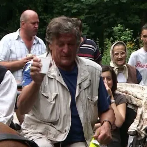 Maramureşenii din comuna Dăneşti au protestat pe un drum de ţară 