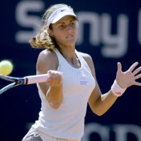 Tenis: Edina Gallovits s-a calificat în sferturile turneului de la Budapesta