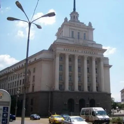 Bulgaria are pentru prima dată o femeie la conducerea Parlamentului