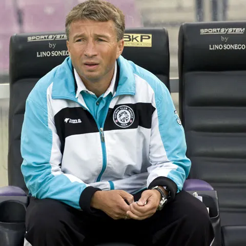 Dan Petrescu:"Stadionul Steaua rămâne singura variantă pentru jocurile noastre din Liga Campionilor"