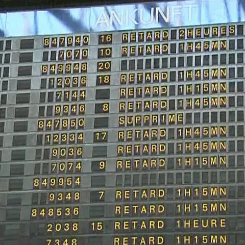 Mii de călători au rămas blocaţi în Gara de Nord din Paris