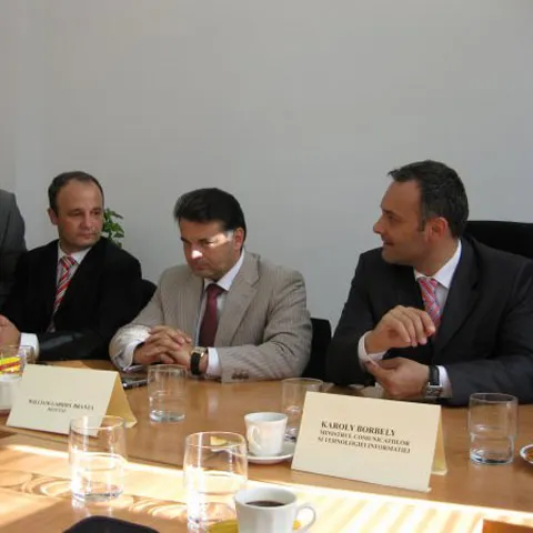 Adrian Năstase spune că îl va da în judecată pe deputatul PD-L William Brânză
