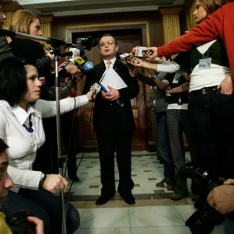 Guvernul Boc a emis, în primele 6 luni, mai multe ordonanţe de urgenţă decât Cabinetul Tăriceanu I