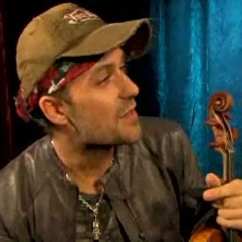 REALITATEA pe NET: David Garrett, violonistul care poate cânta 13 note muzicale pe secundă