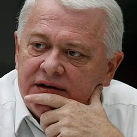 V. Hrebenciuc: Salariile magistraţilor au fost mărite cu voia politicienilor 
