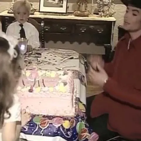 Înregistrări inedite demonstrează că Michael Jackson a fost un tată bun - VEZI VIDEO