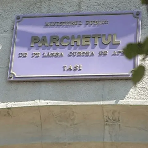 Un bărbat încarcerat în Penitenciarul Bacău e cercetat pentru înşelăciune