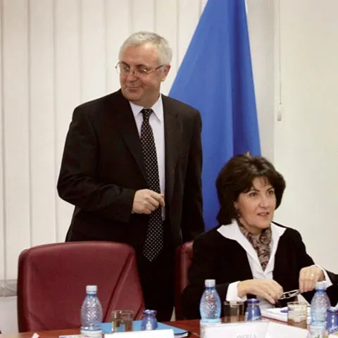 Procurorul Vlădoianu, suspendat din funcţie până la o decizie finală în cazul său