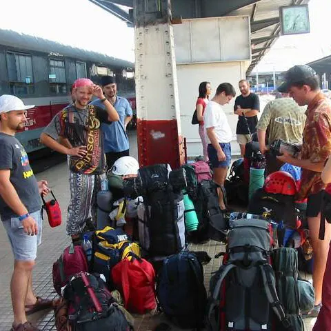 Trenurile pentru călători vor circula cu viteză redusă din cauza caniculei