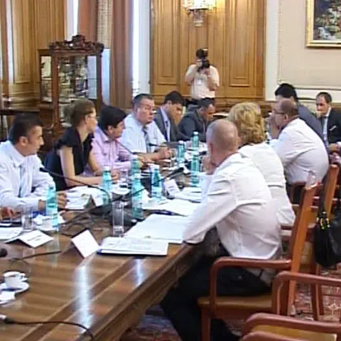 Angajaţii MTS asupra cărora s-a dispus începerea urmăririi penale vor fi suspendaţi din funcţie