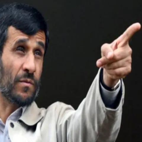 Ahmadinejad a demis un ministru
