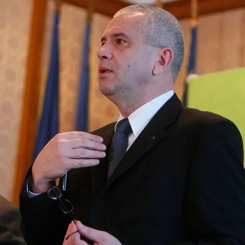 Comisia Nemirschi şi-a reluat lucrările, marţi, la Parlament