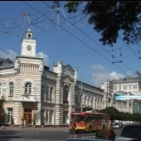 Mai mulţi observatori străini, inclusiv din Rusia şi Belarus, au fost obligaţi să plece din Republica Moldova
