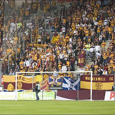 Motherwell către suporteri: În România, atenţie la hoţi şi animale!