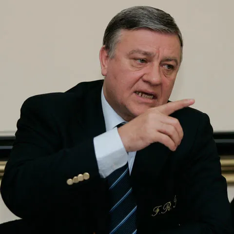 Mircea Sandu: "Mutu să plătească 1.000 de euro pe lună şi va achita datoria în 2.000 de ani"