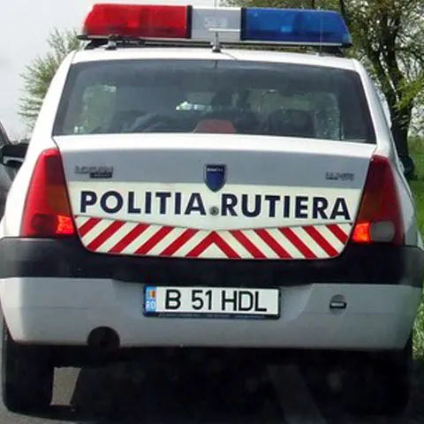 Poliţiştii din Moreni au făcut uz de armă pentru prinderea unui şofer 