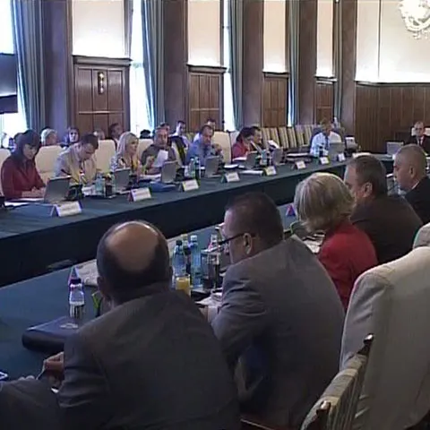 Legea unică a salarizării va fi discutată săptămâna viitoare cu reprezentanţii FMI
