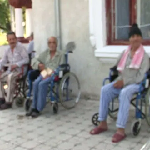 La Gura Ocniţei, azilul de bătrâni aproape nu mai are mâncare în depozit