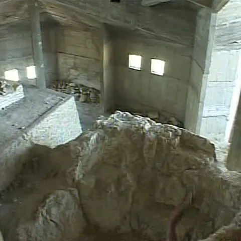 Complexul rupestru de la Basarabi, judeţul Constanţa, săpat în stâncă de piatră, are o vechime de 1.200 de ani