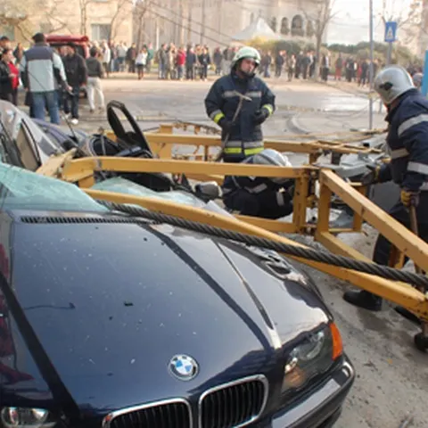 Accident cu repetiţie pe DN1A: O macara a Ministerului Apărării a fost implicată într-un accident rutier