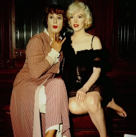 Tony Curtis: Am lăsat-o însărcinată pe Marilyn Monroe pe platourile de la "Unora le place jazzul"