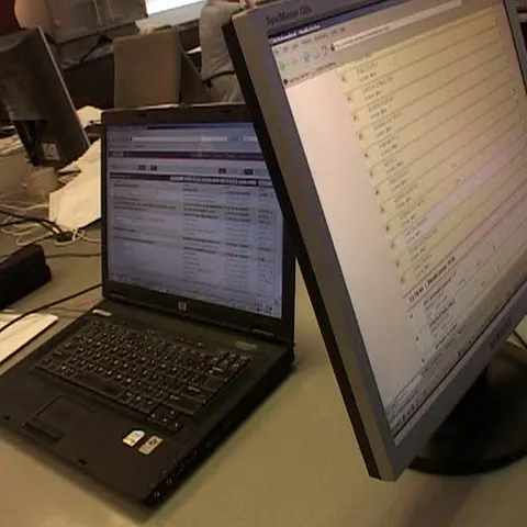 O companie vă lasă să păstraţi laptopul, fără să îl mai plătiţi, dacă sunteţi concediat