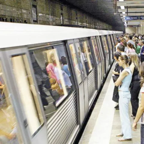 Pasajul pietonal subteran între Piaţa Unirii 1 şi Piaţa Unirii 2 va fi închis în perioada 16 august - 5 septembrie