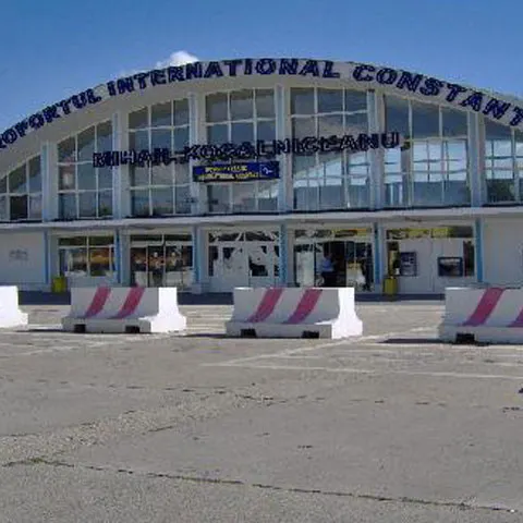Aeroportul Mihail Kogălniceanu organizează cerere de oferte pentru sperietori de păsări