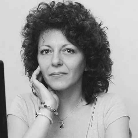 Adina Anghelescu-Stancu: Prezidenţialele, cu Constituţia la cacealma!