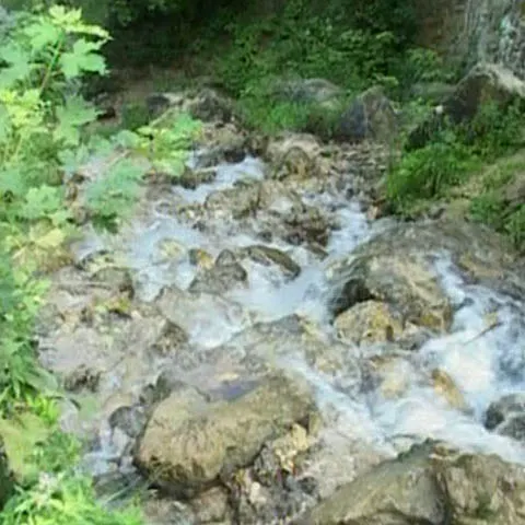 Turiştii urcă echipaţi necorespunzător pe munte