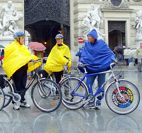 Vienezii pot primi 70 euro dacă renunţă la bicicletele vechi şi îşi cumpără unele noi