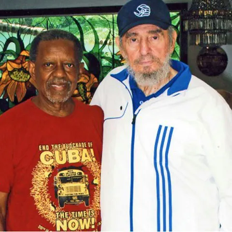 O organizaţie americană publică două fotografii noi cu Fidel Castro, în care acesta pare sănătos