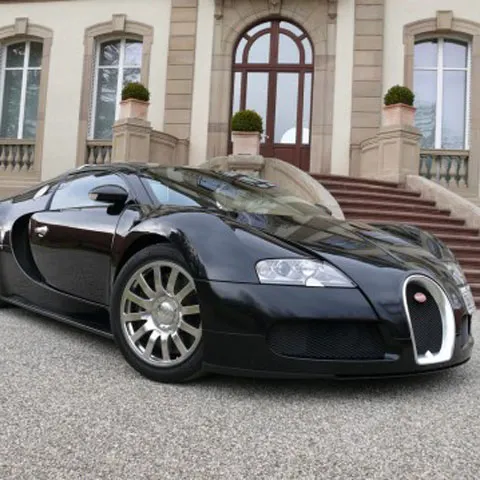 Button are un Bugatti Veyron de vânzare