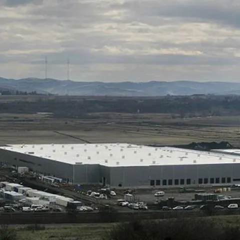 Sindicaliştii de la Nokia au solicitat bonusuri şi tichete cadou de Crăciun conducerii fabricii