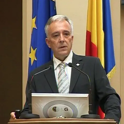 M. Isărescu: BNR nu încurajează o depreciere a cursului de schimb 