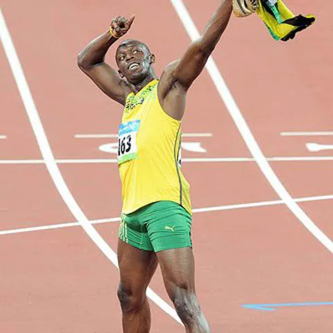 Atletism - Usain Bolt a stabilit un nou record mondial în proba de 100 de metri