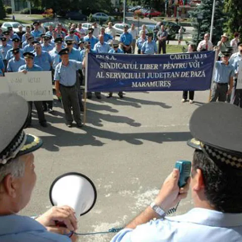 Sindicaliştii din administraţia publică protestează faţă de afirmaţiile lui Băsescu 