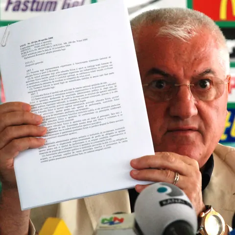 Dumitru Dragomir: "Comisiile LPF sunt beton din punct de vedere legal"