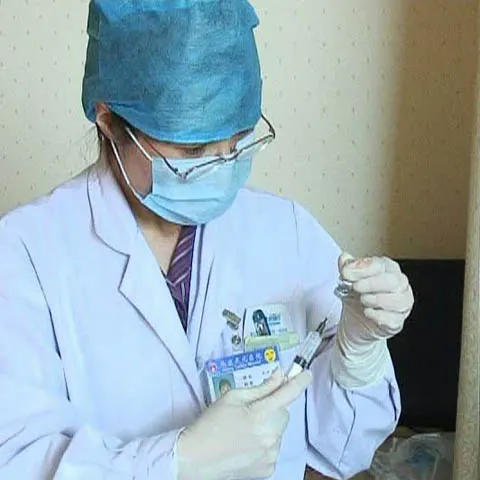 Bolnavii de cancer merg în China pentru a încerca tratamentul cu gene