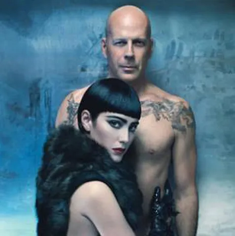 Bruce Willis, prea bătrân pentru "Die Hard 5", dar nu şi pentru soţie