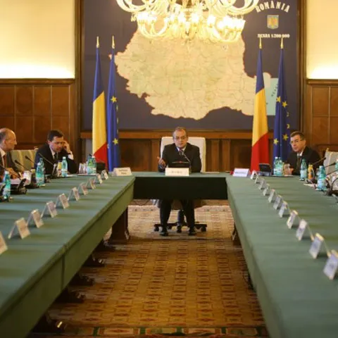 Guvernul dezbate astăzi proiectul legii salarizării unice