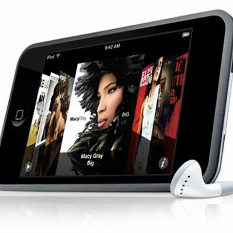 Apple - anchetată de Comisia Europeană, după ce mai multe aparate iPod şi iPhone au explodat