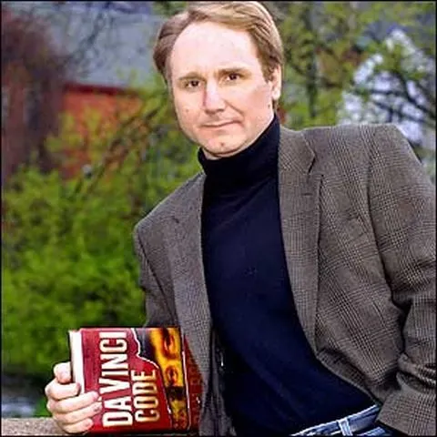 Dan Brown, lider în topul celor mai numeroase cărţi donate de către britanici