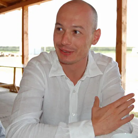 PNL intenţionează să depună în toamnă o moţiune de cenzură pe tema angajării răspunderii Guvernului