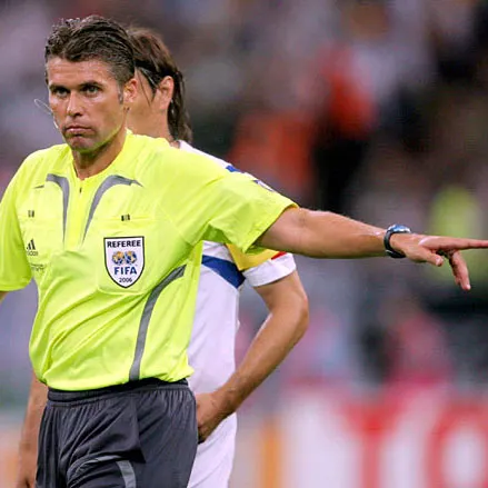Rosetti o arbitrează pe Timişoara la Stuttgart