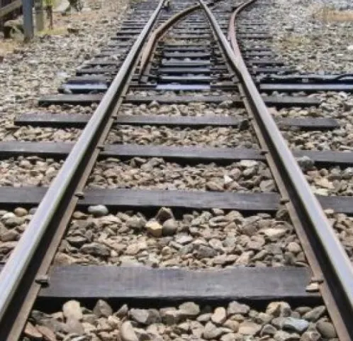 O femeie din Harghita a murit spulberată de un tren