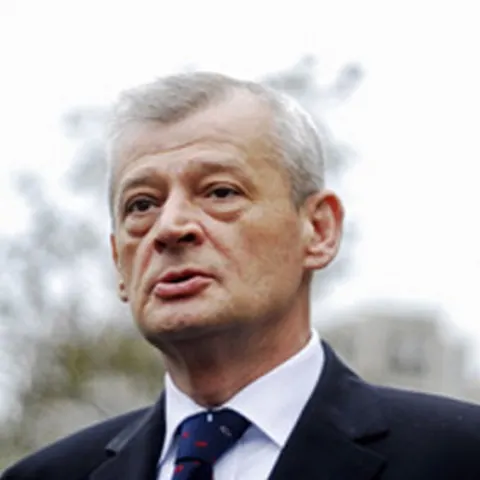 Sorin Oprescu: În acest moment iau în calcul foarte serios candidatura mea la Cotroceni