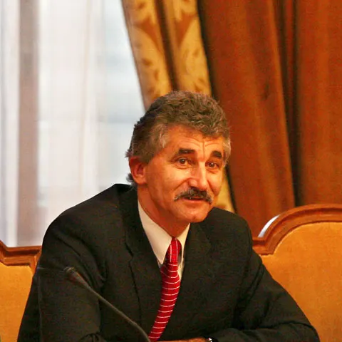 Oltean nu renunţă la cererea ca PDL să analizeze serios relaţia cu PSD