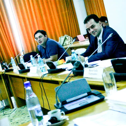 Deputaţii din Comisia de anchetă a MT o acuză pe Udrea că împiedică aflarea adevărului